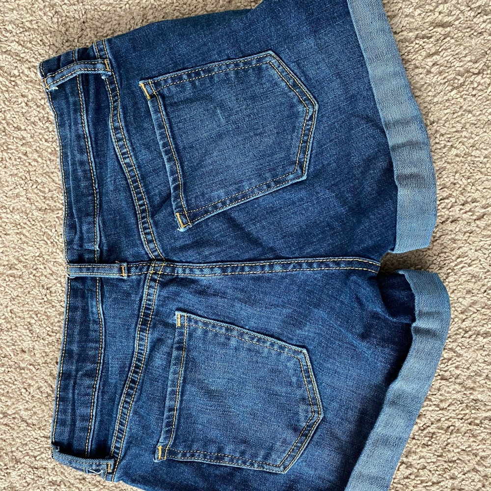 shorts - Picture 2 of 2
